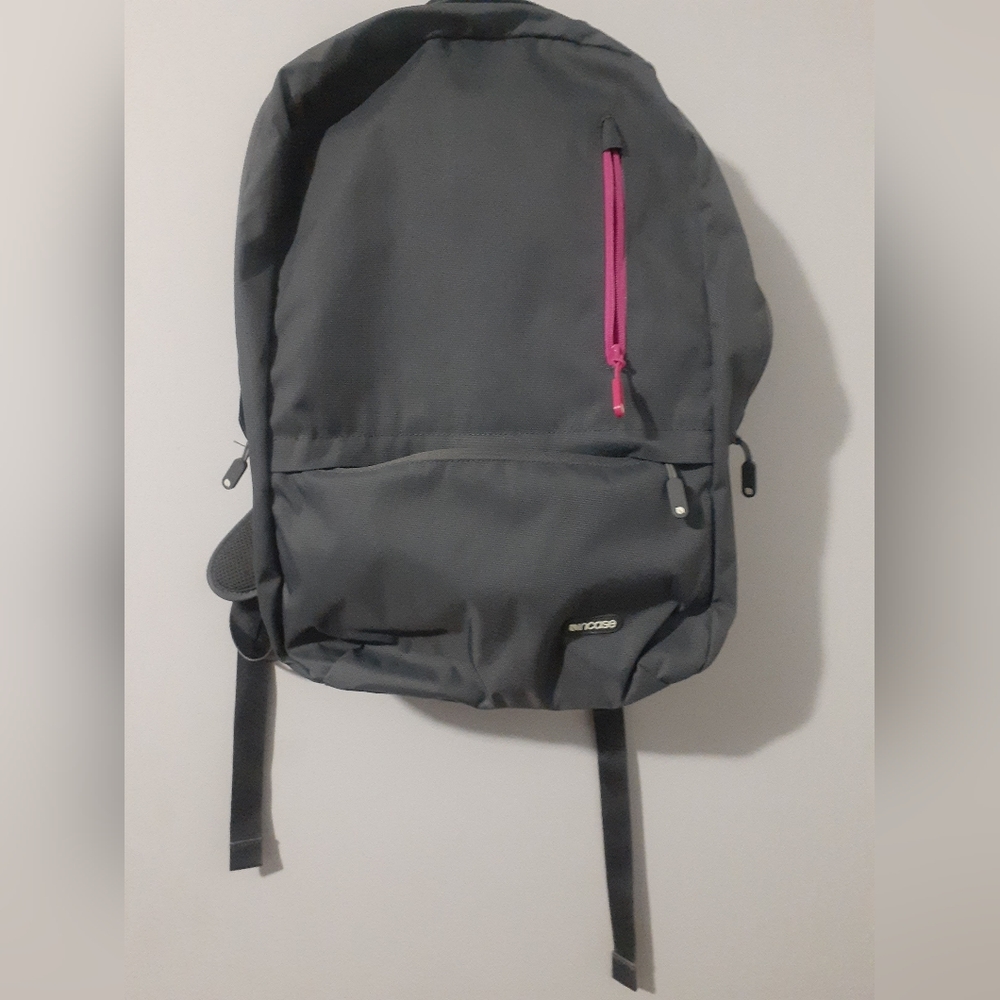 Incase Compass Backpack With Flight Nylon Ultra Dark Gray